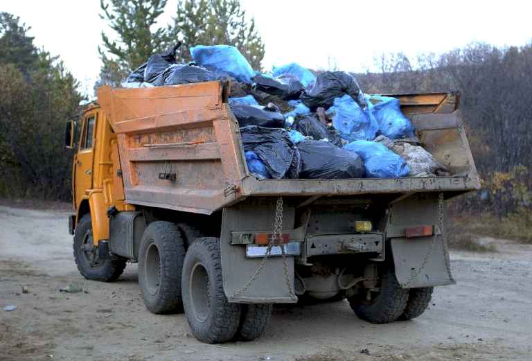 Вывоз бытового мусора недорого по Харькову