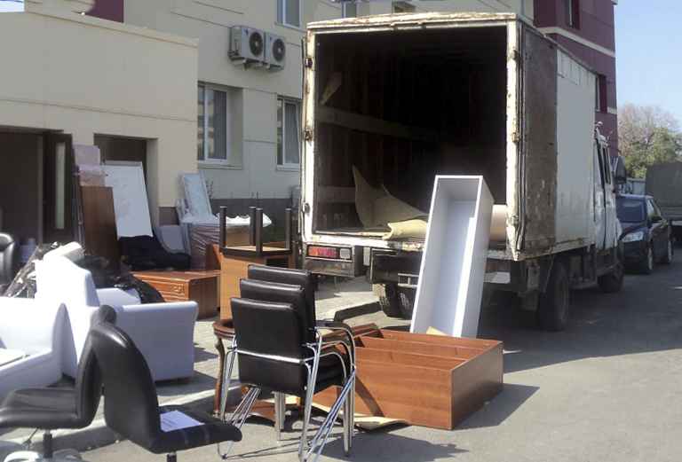 Заказ авто для доставки вещей : Мебель и бытовая техника из Калининграда в Санкт-Петербург