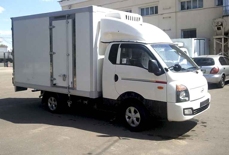 Заказать грузовой автомобиль для доставки вещей : Сумки, телевизор из Хабаровска в Иркутск