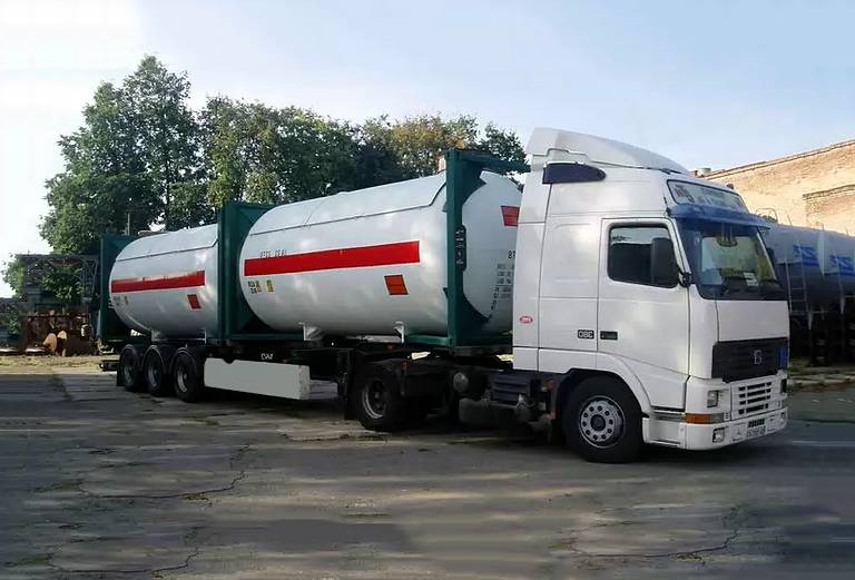Перевозка на камазе вагончиков И оборудования из Новый Уренгой в Печора